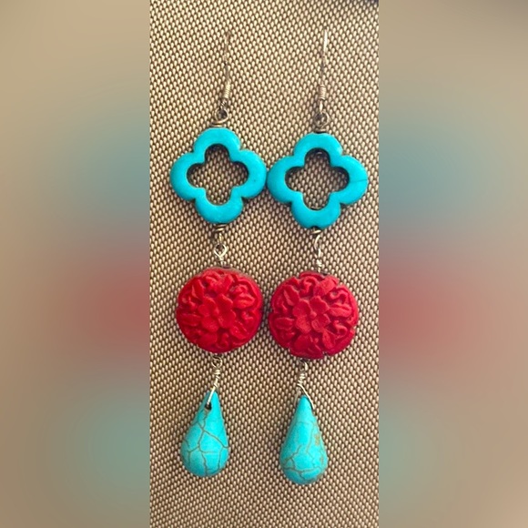 Turquoise and red dangle boho earrings - Picture 1 of 2